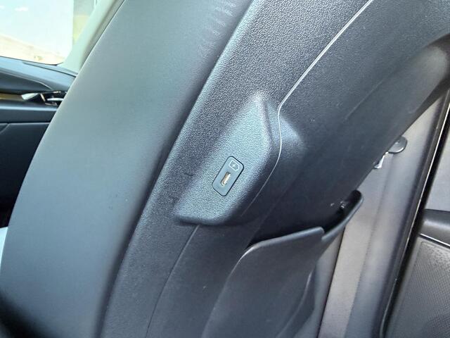 KIA Niro 1.6 GDi Hybrid DynamicLine | 18 inch | Navigatie | Achteruitrijcamera | Climate Control