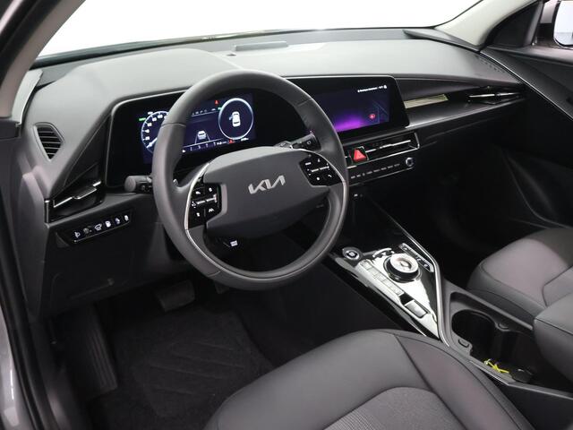 KIA Niro 1.6 GDi PHEV DynamicPlusline Edition | 18" lichtmetalen velgen | Elektrisch verstelbare bestuurdersstoel | Stoel/Stuurwielverwarming | LED Koplampen | Elektrisch bedienbare achterklep |