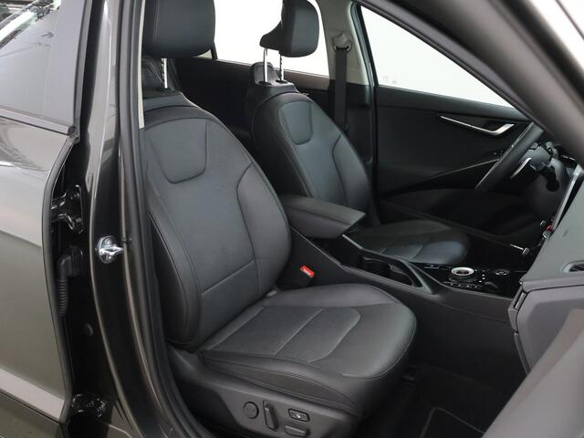 KIA Niro 1.6 GDi PHEV ExecutiveLine | Panoramadak | Stoelverwarming | Dodehoekdetectie | Harman/kardon | Parkeercamera |