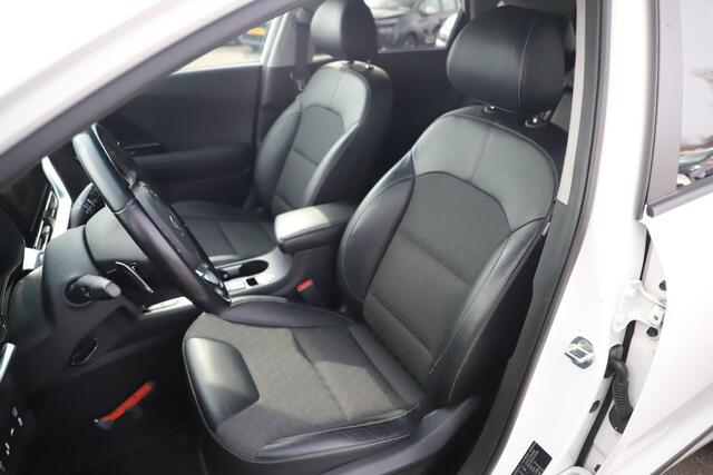 KIA Niro 1.6 GDi Hybrid Style Edition Half Leder Carplay Android Navigatie Achteruitrijcamera Blind Spot Adaptive Cruise Control Rijstrooksensor Parkeersensor