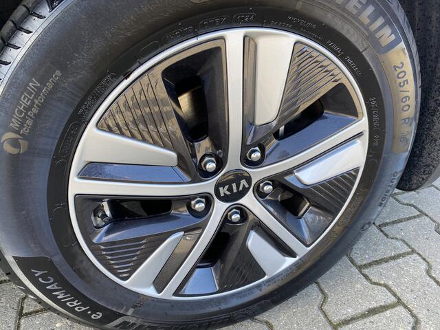KIA Niro 1.6 GDi Hybrid DynamicLine Trekhaak, Adaptive Cruise Control & Camera
