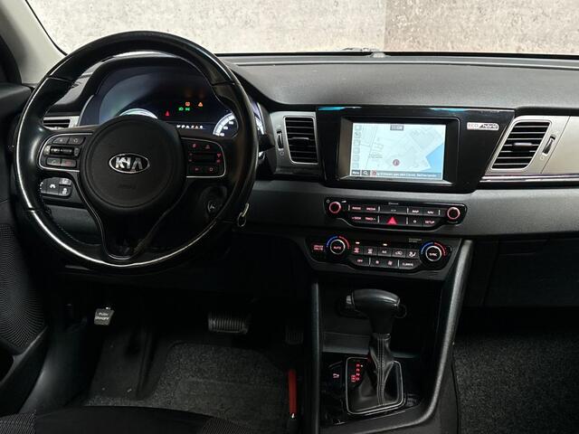 KIA Niro 1.6 GDi Hybrid Dynamic Sport 142Pk Automaat (APPLE CARPLAY, NAVIGATIE, CAMERA, LEDER, SPORTSTOELEN, GETINT GLAS, NIEUWSTAAT)