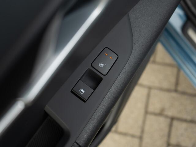 KIA Niro 1.6 GDi Hybrid ExecutiveLine | Stoel en stuurverwarming | Schuifkanteldak | HUD | Harmen en kardon audio |