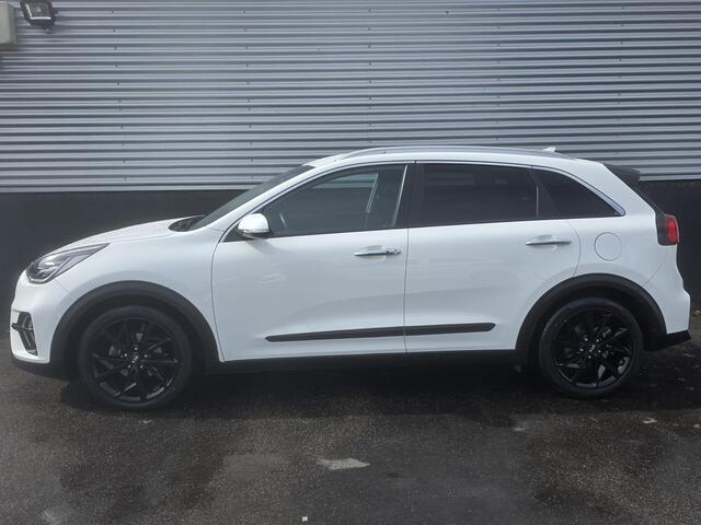 KIA Niro 1.6 GDi Hybrid DynamicPlusLine Trekhaak, Navigatie, Smart Key, Privacy glass, 18" LMV, Dodehoekdetectie, Elek. bestuurdersstoel,