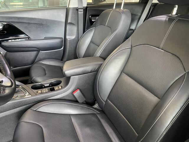 KIA Niro 1.6 GDi Hybrid ExecutiveLine JBL, Stoelverwarming en verkoeling, Schuif-Kanteldak, 1300kg trekgewicht,