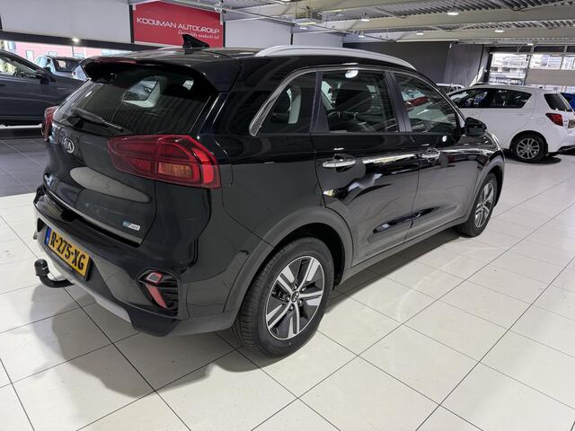 KIA Niro 1.6 GDi Hybrid DynamicLine Trekhaak, Stoel en Stuur verwarming, Apple Carplay/Android Auto, Navigatie, Camera.