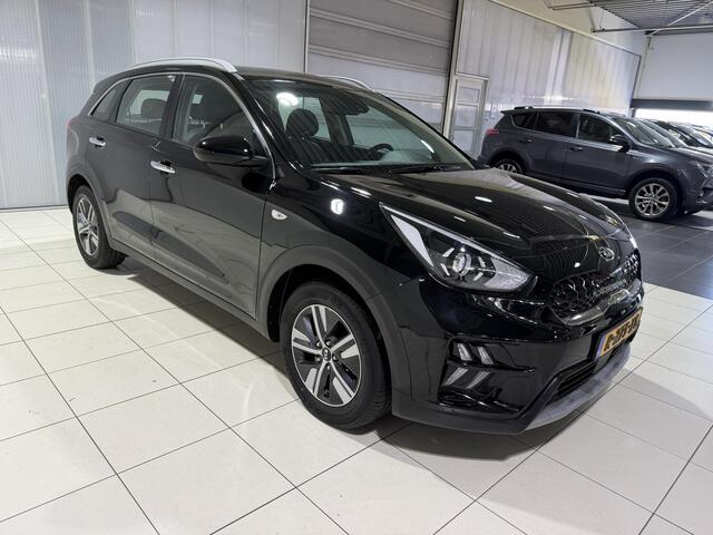 KIA Niro 1.6 GDi Hybrid DynamicLine Trekhaak, Stoel en Stuur verwarming, Apple Carplay/Android Auto, Navigatie, Camera.