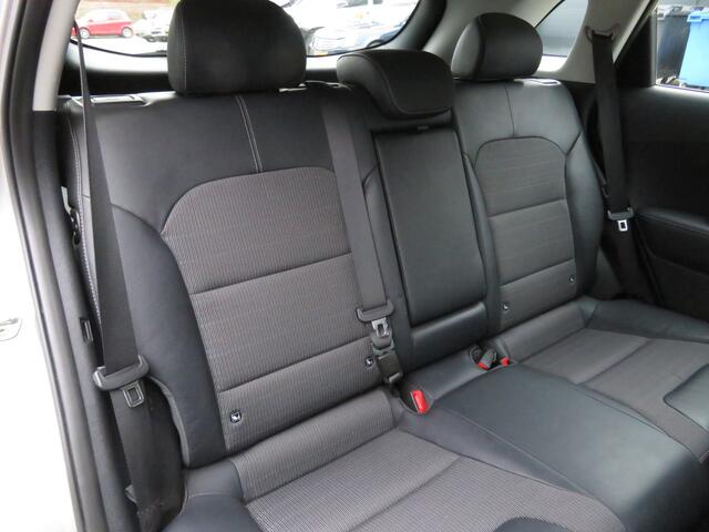 KIA Niro 1.6 GDi Hybrid ExecutiveLine 1e Eigenaar Airco ACC Cr-Control CarPlay Schuifdak