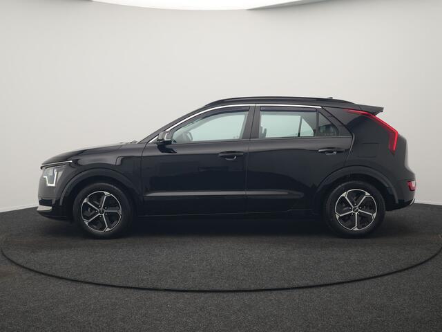 KIA Niro 1.6 GDi DynamicLine PHEV 182pk Dealer O.H. | Trekhaak Afn. | Adaptive Cruise | Camera | Sportstoelen & Stuur Verwarmd | Keyless | Blis | Apple Carplay | Sfeerverlichting | Navigatie | Virtual | DAB | Plug In Hybrid |