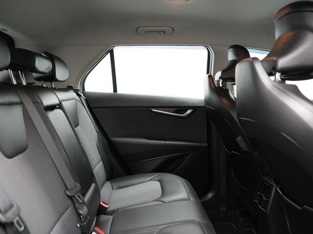 KIA Niro 1.6 GDi DynamicLine PHEV 182pk Dealer O.H. | Trekhaak Afn. | Adaptive Cruise | Camera | Sportstoelen & Stuur Verwarmd | Keyless | Blis | Apple Carplay | Sfeerverlichting | Navigatie | Virtual | DAB | Plug In Hybrid |