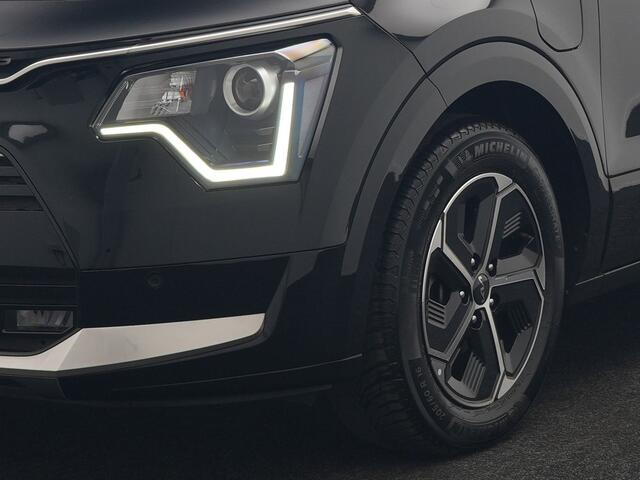 KIA Niro 1.6 GDi DynamicLine PHEV 182pk Dealer O.H. | Trekhaak Afn. | Adaptive Cruise | Camera | Sportstoelen & Stuur Verwarmd | Keyless | Blis | Apple Carplay | Sfeerverlichting | Navigatie | Virtual | DAB | Plug In Hybrid |