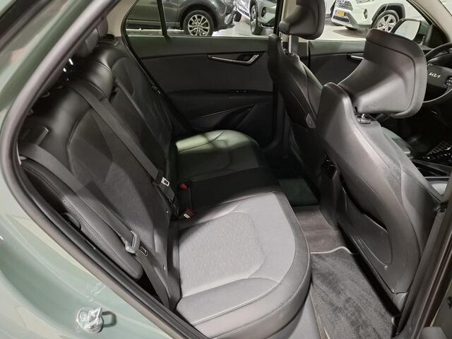 KIA Niro 1.6 GDi PHEV ExecutiveLine Trekhaak, Schuif kantel dak, stoel en stuur verwarming, stoel verkoeling, Apple Carplay/Android Auto, Navigatie, Camera.