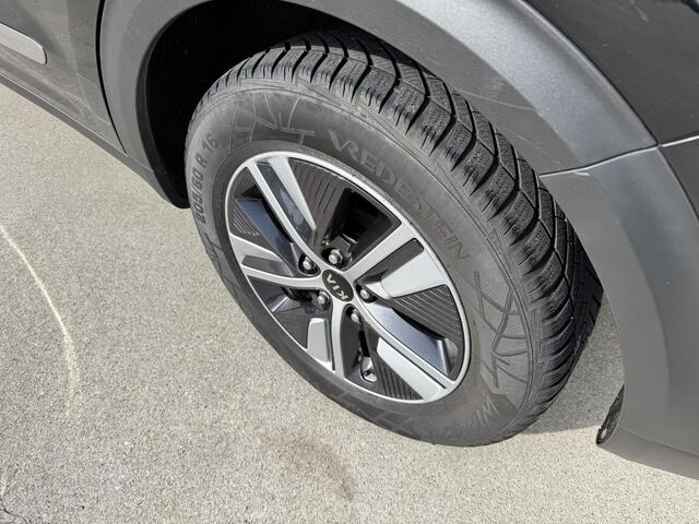 KIA Niro 1.6 GDi PHEV DynamicPlusLine Trekhaak | NL-Dealerauto | Privacyglass | Keyless | Stoel&Stuurverw.