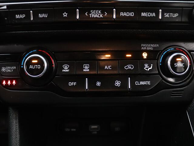 KIA Niro 1.6 GDi Hybrid DynamicLine Camera | Cruise | Navi | Parkeersensoren achter |Trekhaak