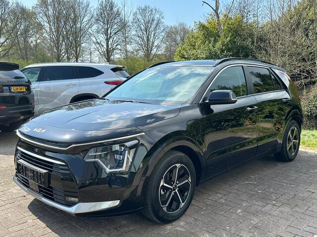 KIA Niro 1.6 GDi PHEV DynamicPlusLine | Stoelverwarming | Elektrisch verstelbare stoelen met geheugen | Achteruitrijcamera | Adaptive cruise control