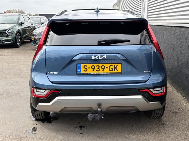 KIA Niro 1.6 GDi Hybrid DynamicPlusLine Schuif-/kanteldak, Trekhaak, Dodehoek detectie, Nieuw geleverd, Parkeersensoren v&a, Stoel- & stuurwiel verwarming, Navigatie, Apple CarPlay/Android Auto, Achteruitrij camera