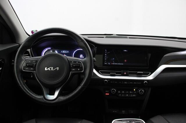 KIA Niro E-Niro DynamicPlusLine 64 kWh - Carplay, Dakraam, Half Leer, Camera, Stoelverw.