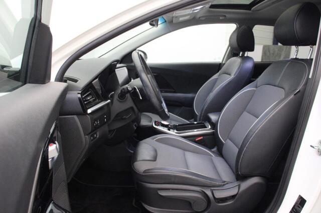 KIA Niro E-Niro DynamicPlusLine 64 kWh - Carplay, Dakraam, Half Leer, Camera, Stoelverw.