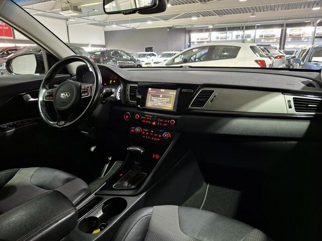 KIA Niro 1.6 GDi Hybrid DynamicLine 18 Inch, Apple Carplay/Android Auto, Navigatie, Camera.