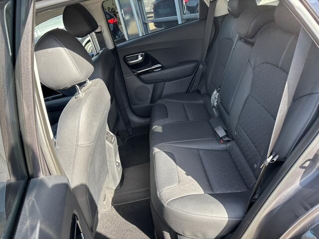 KIA Niro 1.6 GDi Hybrid DynamicPlusLine / Navi / Applecarplay/AndroidAuto / Camera / Sportvelgen /