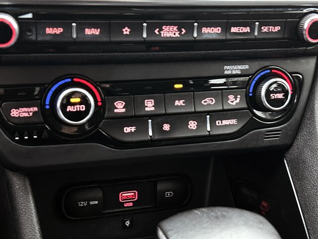 KIA Niro 1.6 GDi Hybrid Style Edition | JBL speakers | Blindspot | Trekhaak | Stoel/stuurverwarming |