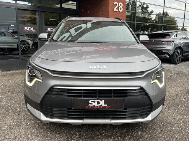 KIA Niro 1.6 GDi Hybrid ComfortLine // NAVI // CLIMA // ADAPTIVE CRUISE // CAMERA // KEY LESS // ALL SEASON BANDEN //