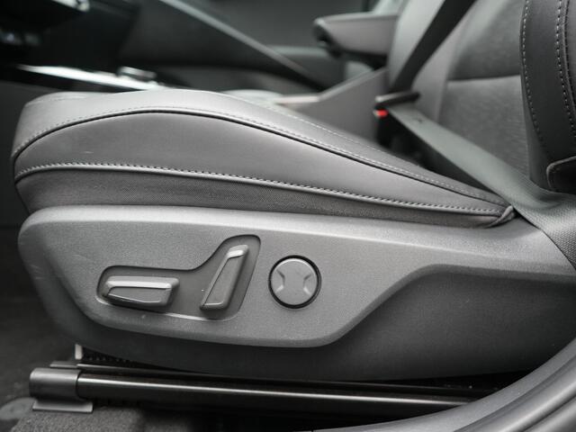 KIA Niro 1.6 GDi DynamicLine PHEV 182pk Dealer O.H. | Adaptive Cruise | Camera | Harman / Kardon | Lederen Sportstoelen & Stuur Verwarmd | Keyless | Blis | Sfeerverlichting | Apple Carplay | Navigatie | DAB | Plug In Hybrid |