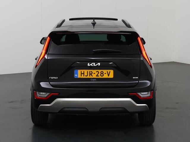 KIA Niro 1.6 GDi Hybrid DynamicPlusLine | Schuif/Kanteldak | Navigatie | Camera | Apple CarPlay/Android Auto | DAB | Stoel/Stuurverwarming | Adaptieve Cruise Control | Ele. kofferdeksel | Rijhulp-Systeem |