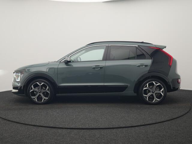 KIA Niro 1.6 GDi ExecutiveLine PHEV 182pk Dealer O.H. | Trekhaak | Adaptive Cruise | Head Up | Camera | Harman / Kardon | Lederen Sporstoelen Memory & Ventilatie | Keyless | Blis | Stoelen & Stuur Verwarmd | Apple Carplay | Navigatie | DAB | Plug In Hybrid |