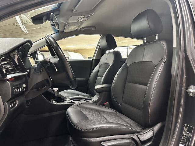 KIA Niro 1.6 GDi PHEV DynamicPlusLine/ Automaat!/ Trekhaak/ Stoel+Stuurverw./ 17''LMV/ Dodehoekdet!/ Camera/ LED Koplampen/ Apple+android/ DAB+/ Clima/ Navi/ Cruise/ Bluetooth/ Multi.LEDER.Stuur/ Elek.Pakket/ isofix/ PDC V+A.