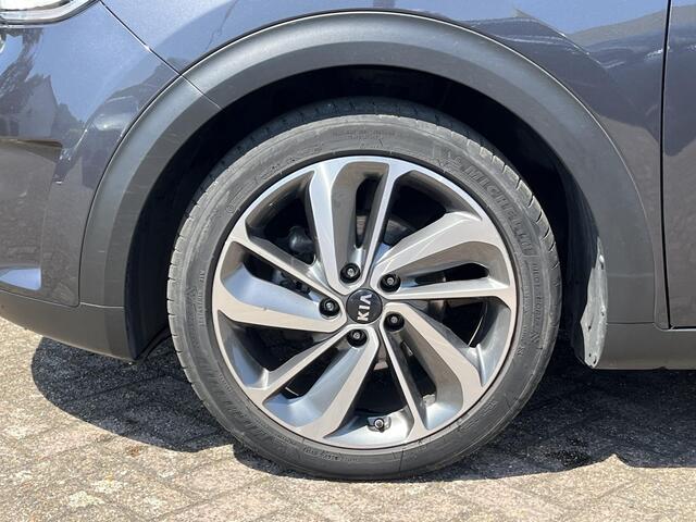 KIA Niro 1.6 GDi Hybrid ExecutiveLine l Panoramadak, Stoelverwarming V+A, Stoelventilatie, Dodehoek, Camera, 18 Inch, Adaptieve Cruise, zeer luxe!