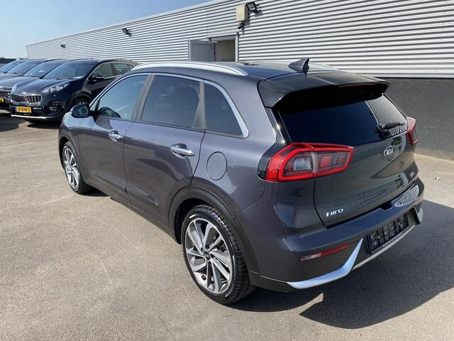 KIA Niro 1.6 GDi Hybrid DynamicPlusLine Navigatie, Apple CarPlay/Android Auto, JBL audio, dodehoek detectie, Elek. verst. bestuurdersstoel, achteruitrij camera, parkeersensoren, draadloze telefoonlader