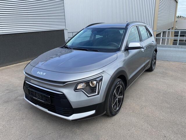 KIA Niro 1.6 GDi Hybrid DynamicLine edition Navigatie, Adaptieve cruise control, Achteruitrijcamera, Smart Key