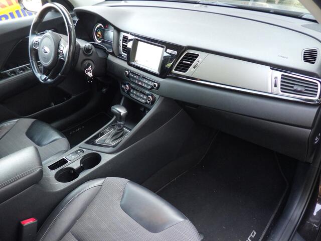 KIA Niro 1.6 GDi Hybrid Aut BusinessLine, Camera, Stoel/Stuurverw, Navi!