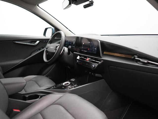KIA Niro 1.6 GDi ExecutiveLine PHEV 182pk Dealer O.H. | Adaptive Cruise | Head Up | Camera | Harman / Kardon | Lederen Sportstoelen Ventilatie & Memory | Keyless | Blis | Stoelen & Stuur Verwarmd | Sfeerverlichting | Navigatie | DAB | Plug In Hybrid |