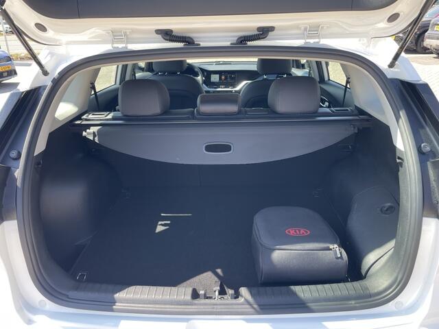 KIA Niro 1.6 GDi PHEV DynamicPlusLine Navigatie - Stoel verwarming - Trekhaak