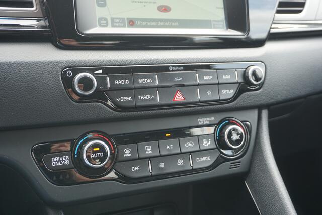KIA Niro 1.6 GDi Hybrid DynamicLine | TREKHAAK | CAMERA | ECC | LICHTMETAAL |