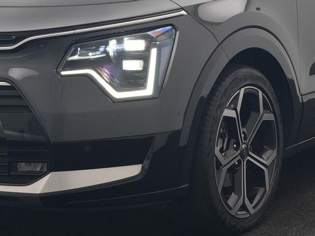 KIA Niro 1.6 GDi Hybrid ExecutiveLine PHEV 149pk | Trekhaak | Panodak | Adaptive Cruise | Head Up | Camera | Lederen Sportstoelen Memory & Ventilatie | Keyless | Apple Carplay | Stoel & Stuurverwarming | Virtual | Navigatie | DAB | 18"L.M | Plug In Hybrid |