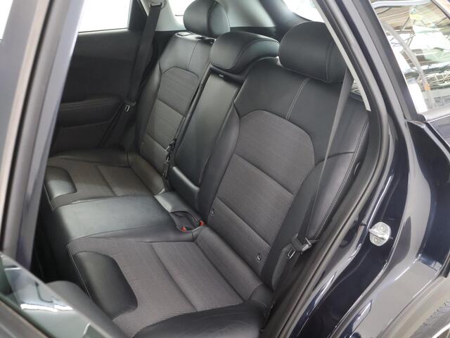 KIA Niro 1.6 GDi Hybrid DynamicLine | Trekhaak | Navigatiesysteem | Parkeercamera | Stoelverwarming | Cruise Control |