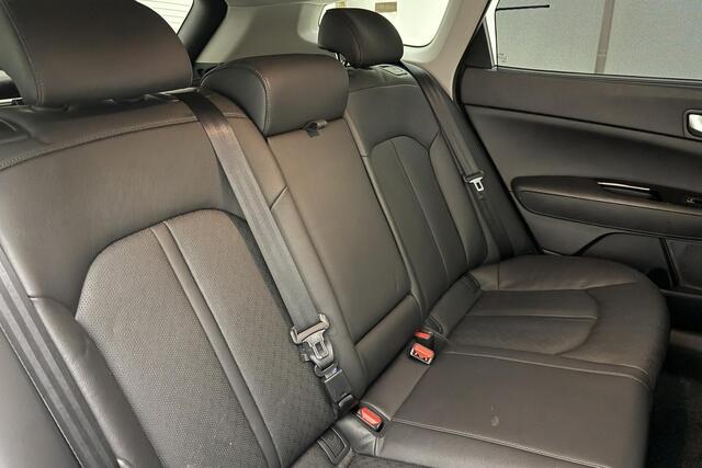 KIA OPTIMA Sportswagon 2.0 GDI PHEV ExecutiveLine | Adaptive Cruise Control | Leder | Keyless | Stoelverwarming | Stoelventilatie | Memory | Verwarmd stuurwiel | Trekhaak | Camera | Navigatie | Climate Control