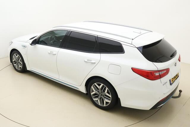 KIA OPTIMA Sportswagon 2.0 GDI PHEV ExecutiveLine | Adaptive Cruise Control | Leder | Keyless | Stoelverwarming | Stoelventilatie | Memory | Verwarmd stuurwiel | Trekhaak | Camera | Navigatie | Climate Control