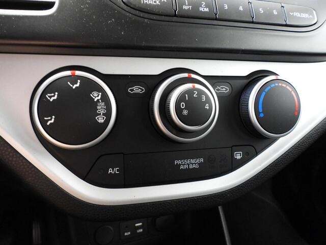 KIA PICANTO 1.0 CVVT Summer Edition AIRCO/TREKHAAK!
