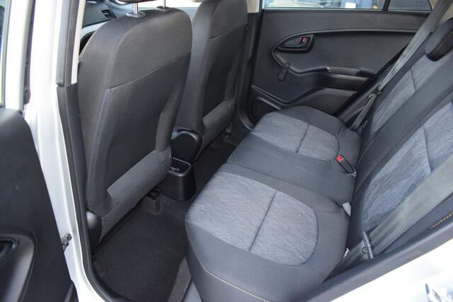 KIA PICANTO 1.0i-12V ISG EconomyPlusLine 5-Drs | Navigatie | Camera | Airco | Bluetooth | 14"LMV | Tot 10Jr. Kia-Garantie |