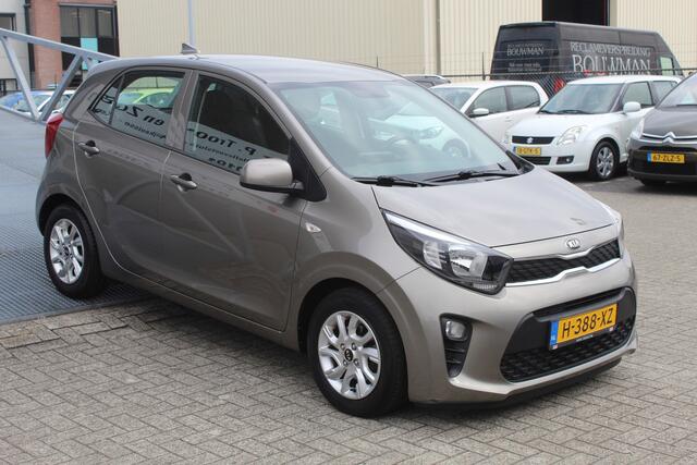 KIA PICANTO 1.0 MPi DynamicPlusLine Cruise control/Navigatie/Achteruitrijcamera/Apple carplay/Airco/Lichtmetalen velgen/Multifunctioneel stuurwiel/Elektrische ramen/Elektrisch verstelbare spiegels.