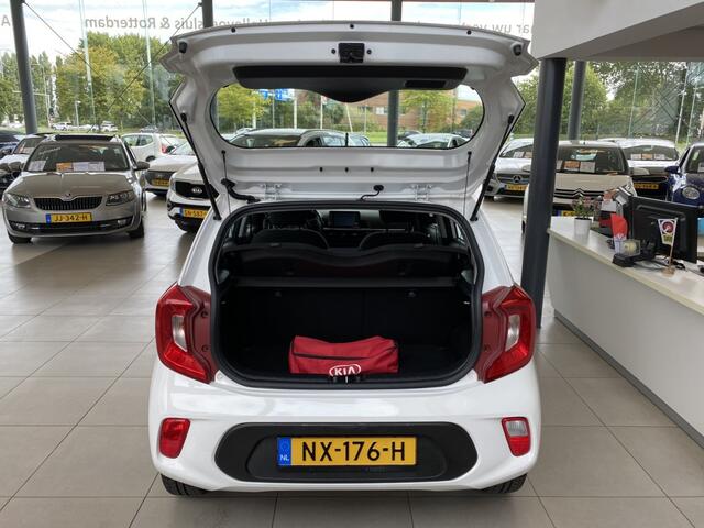 KIA PICANTO 1.0 CVVT First Edition, NL Auto, Navigatie + Achteruitrijcamera, Climate & Cruise Control, 15" LM Velgen, Bluetooth met Spraakbediening, Lederen Stuur en Versnellingspook, Enz..