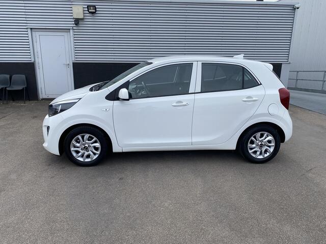 KIA PICANTO 1.0 MPi DynamicLine Navigatie, 1e eign. Dealeronderhouden Apple CarPlay/Android Auto, achteruitrij camera, airco, cruise control, start/stop systeem