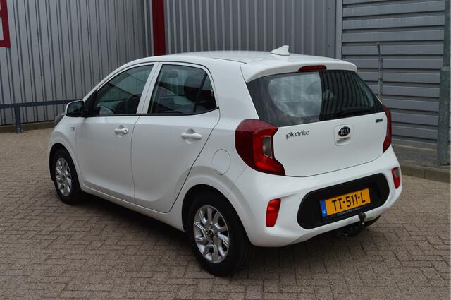 KIA PICANTO 1.0 CVVT ComfortPlusLine Navigator Opm: Afn. trekhaak, Navi, Airco, Carplay, Camera, Etc... Rijklaar! All-in prijs.