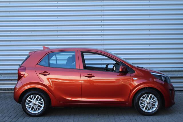 KIA PICANTO 1.0 DPi 67pk DynamicLine NL-Auto NAP 7 Jaar Garantie Airco Cruise Carpay Camera 14"LMV Trekhaak