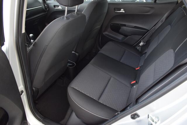 KIA PICANTO 1.0 DPi DynamicLine 5-Drs | SmartLink-Navigatie | Camera | Cruise Control | 10.000km | Tot 10jr. Kia-Garantie