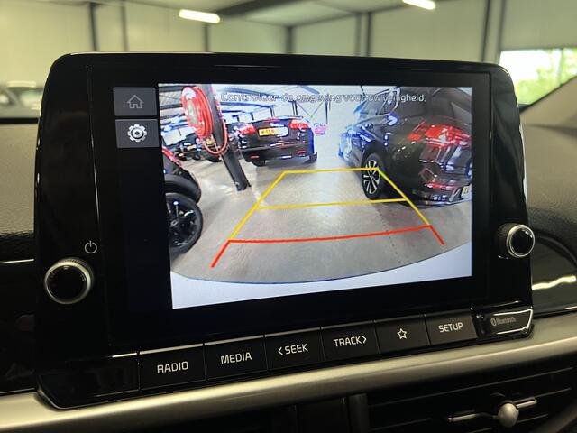 KIA PICANTO 1.0 DPi GT-Line 83PK / Stuur+Stoelverwarming / Camera / CarPlay / Clima / Privacy Glass / Automaat / 16" LMV